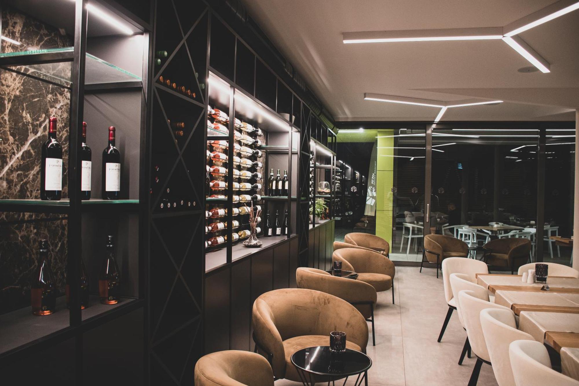 Rm Hotel Wellness & Congress Prievidza Buitenkant foto
