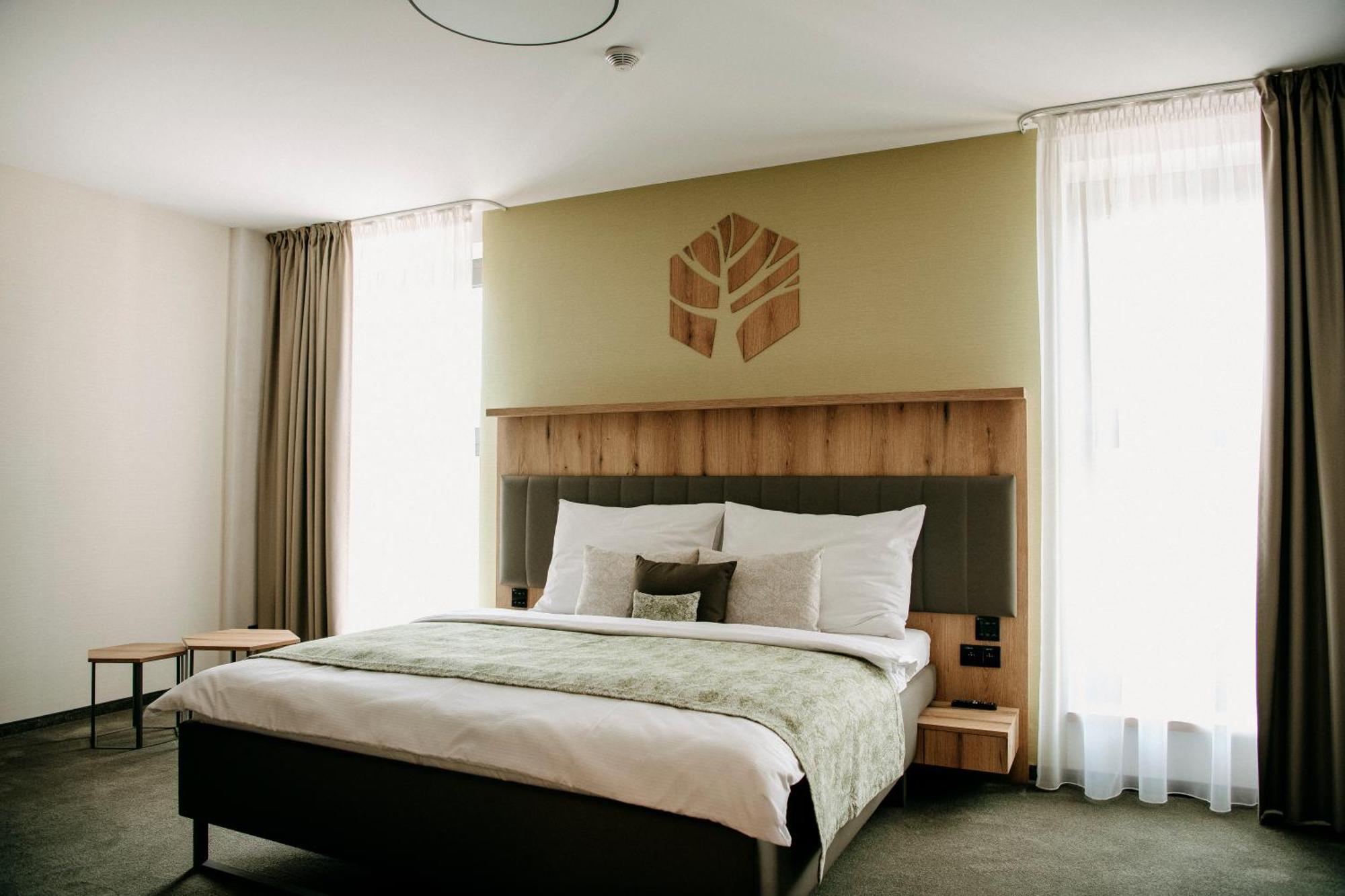 Rm Hotel Wellness & Congress Prievidza Buitenkant foto